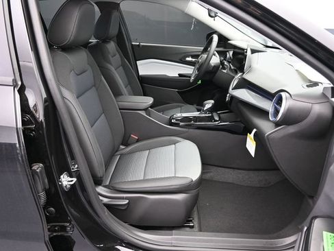 New 2026 Chevrolet Trax LT w/ Driver Confidence Package FWD image 37