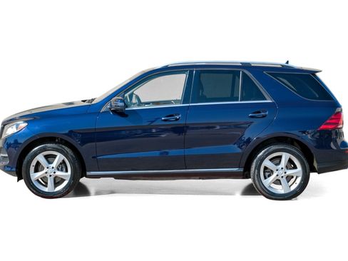 Used 2017 Mercedes-Benz GLE 350 w/ Premium 1 Package image 11