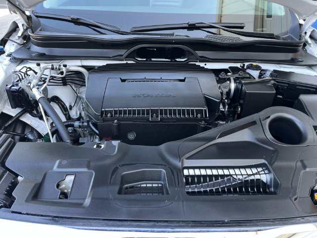 Certified 2025 Honda Pilot Touring image 5