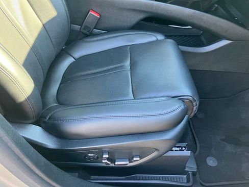 Used 2023 Lincoln Nautilus Reserve w/ Equipment Group 201A image 20