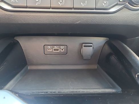 Used 2024 Nissan Altima 2.5 SV image 28