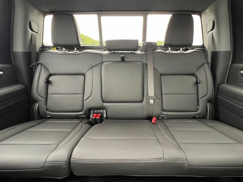 New 2026 GMC Sierra 2500 Denali w/ Denali Reserve Package AWD/4WD image 13