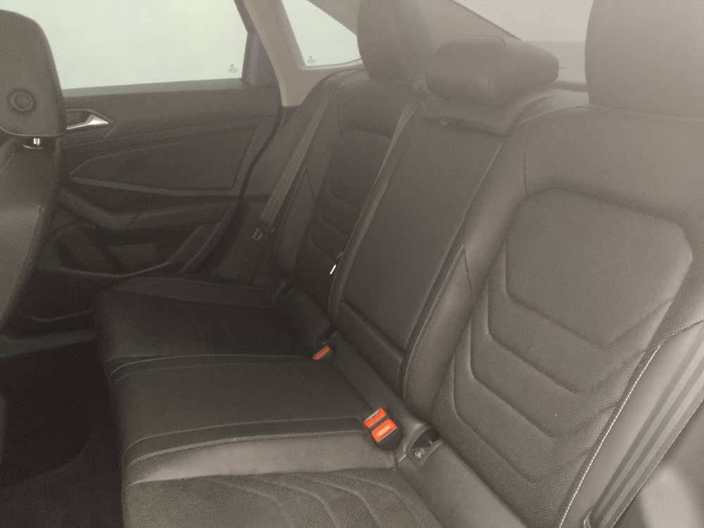 Used 2019 Volkswagen Jetta SEL Premium FWD image 18