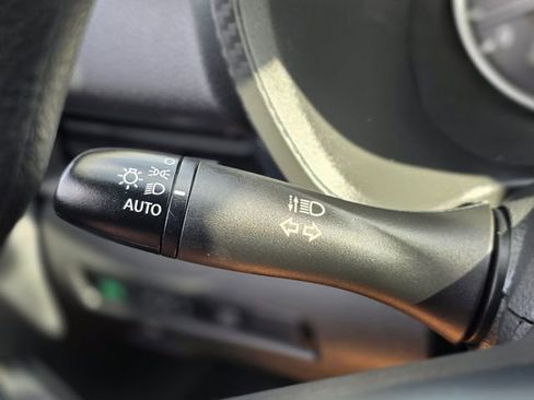 Used 2025 Nissan Sentra S image 35