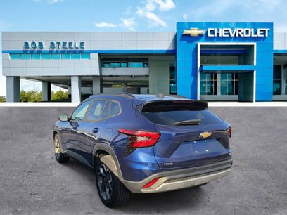 Used 2024 Chevrolet Trax LT w/ Driver Confidence Package