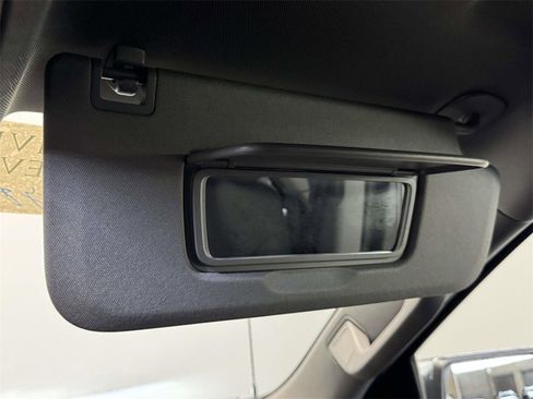 Used 2022 Chevrolet Silverado 1500 LT image 30