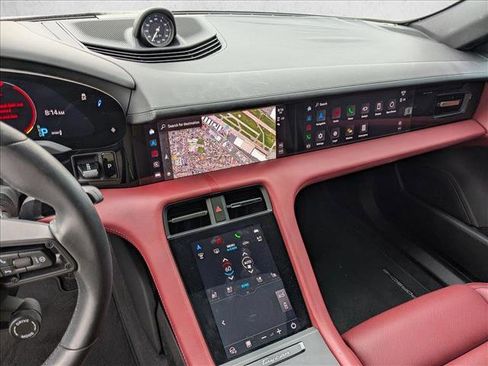 Used 2023 Porsche Taycan image 12