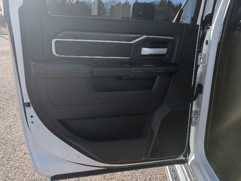 Used 2024 RAM 2500 Big Horn image 12