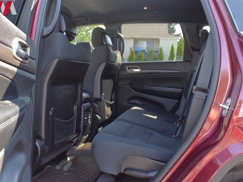 Used 2016 Jeep Grand Cherokee Laredo w/ Quick Order Package 23E image 23