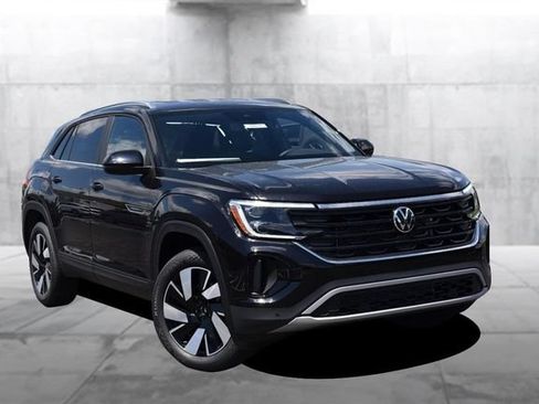 New 2026 Volkswagen Atlas Cross Sport SE FWD image 2