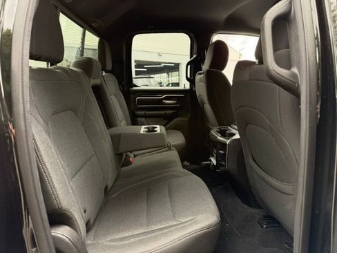 Used 2019 RAM 1500 Big Horn AWD/4WD image 9