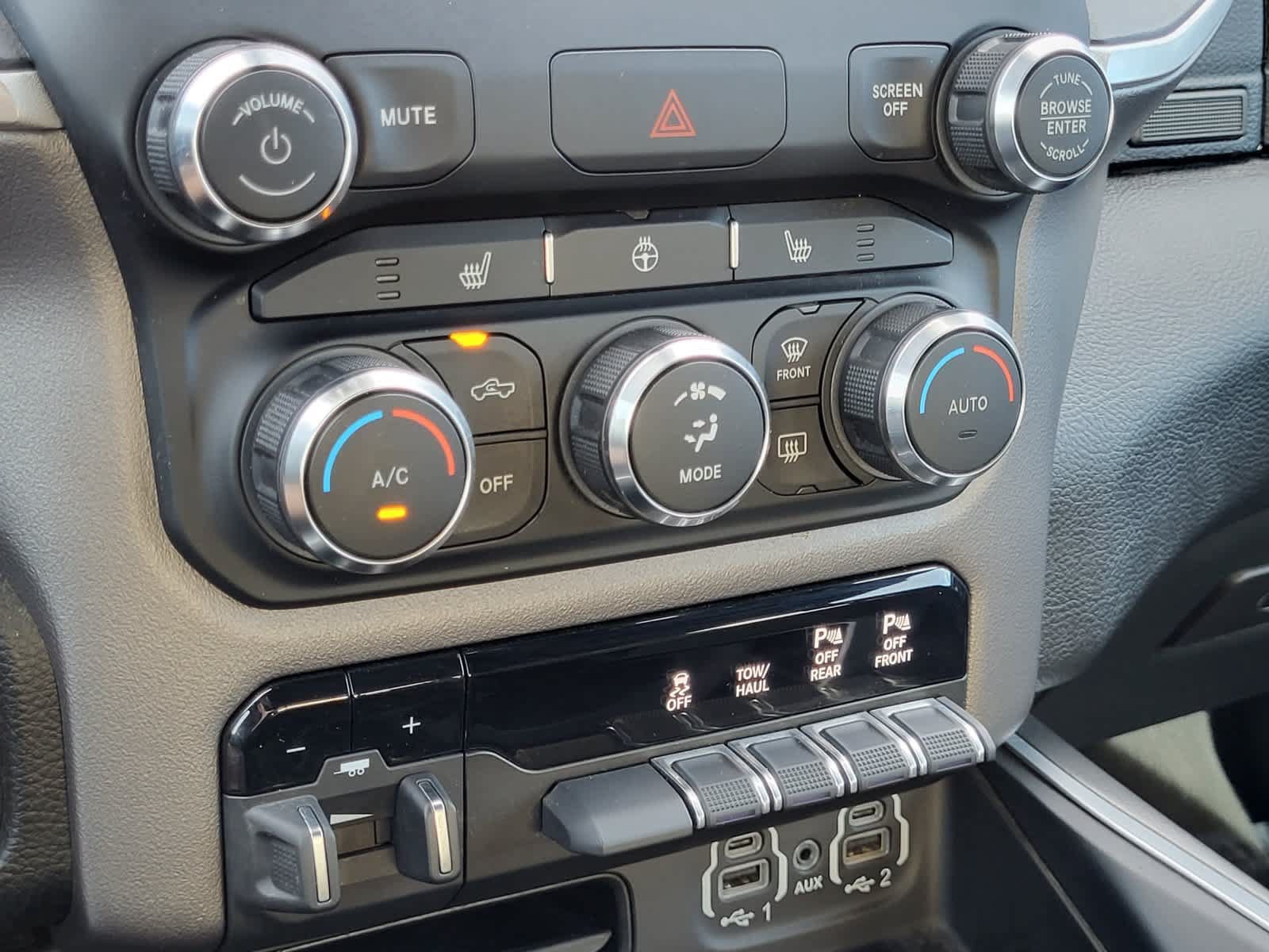 Used 2023 RAM 1500 Big Horn AWD/4WD image 21