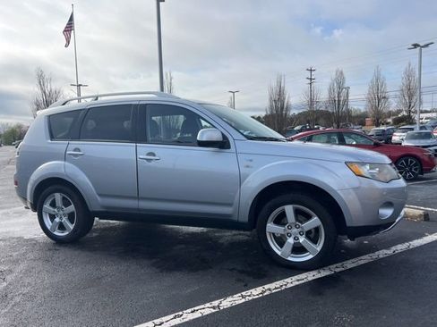 Used 2008 Mitsubishi Outlander XLS image 4