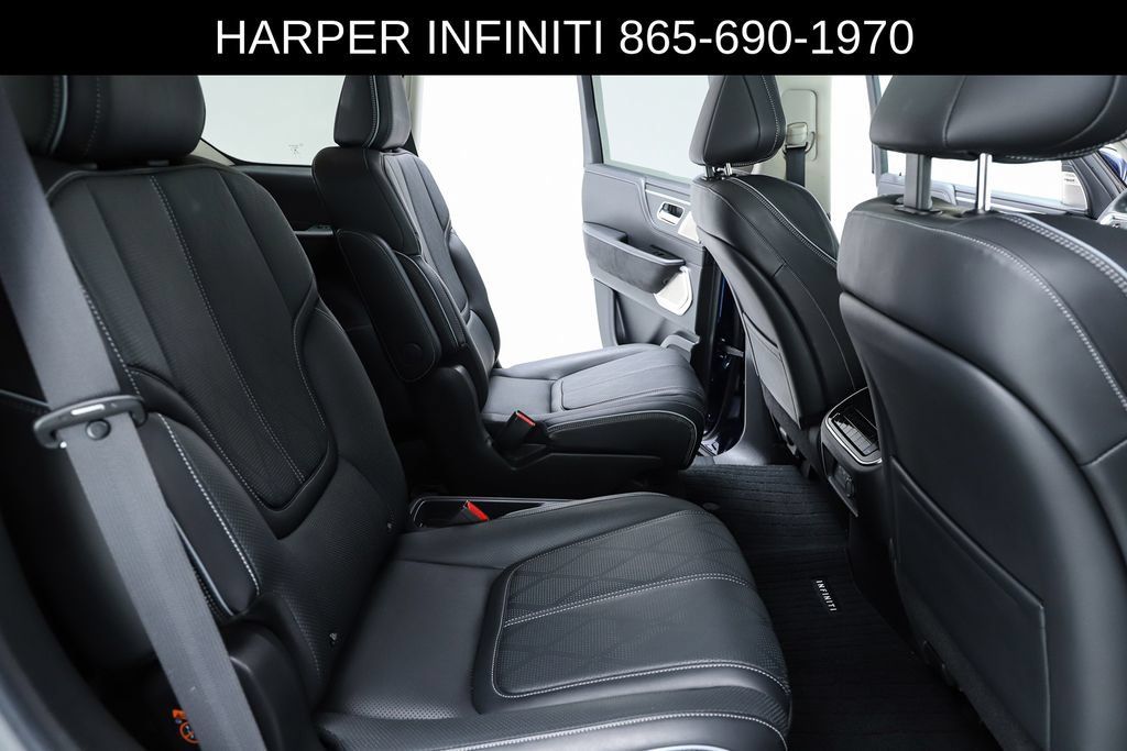 Used 2025 INFINITI QX80 Sensory AWD/4WD image 38