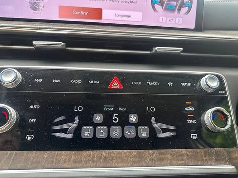 Used 2025 Genesis GV80 2.5T Select AWD/4WD image 14
