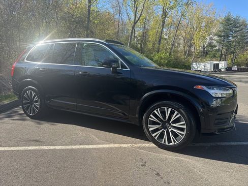 Used 2020 Volvo XC90 T5 Momentum AWD/4WD image 2