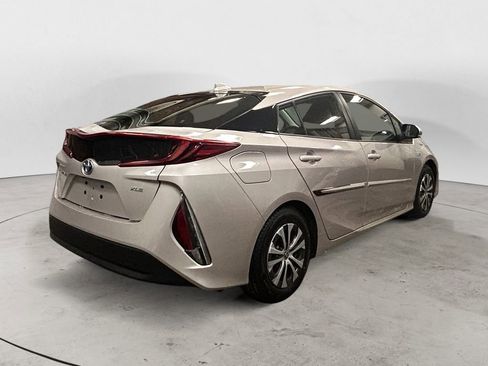 Used 2021 Toyota Prius Prime XLE image 5