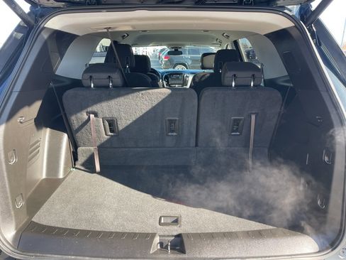 Used 2018 Chevrolet Traverse LT w/ LPO, Floor Liner Package image 11