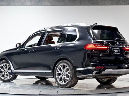 Used 2022 BMW X7 xDrive40i w/ Executive Package AWD/4WD image 54