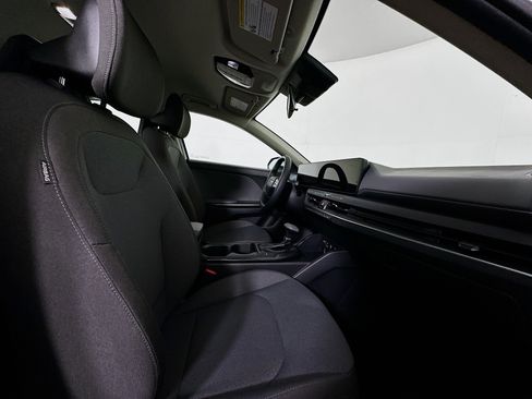 Used 2025 Kia K4 LXS image 30