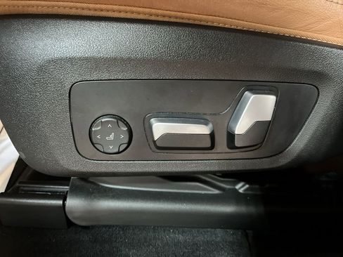 Certified 2023 BMW X4 xDrive30i w/ Premium Package image 12