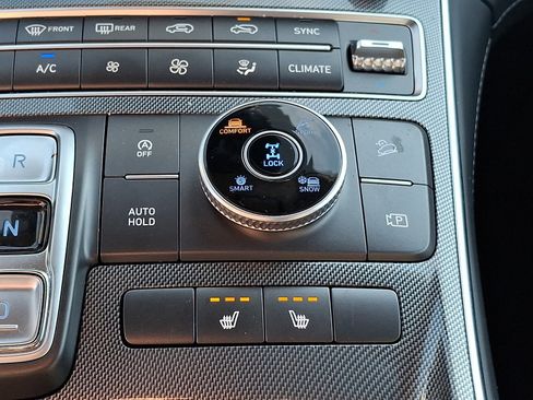 Certified 2023 Hyundai Santa Fe SEL w/ Premium Package AWD/4WD image 25