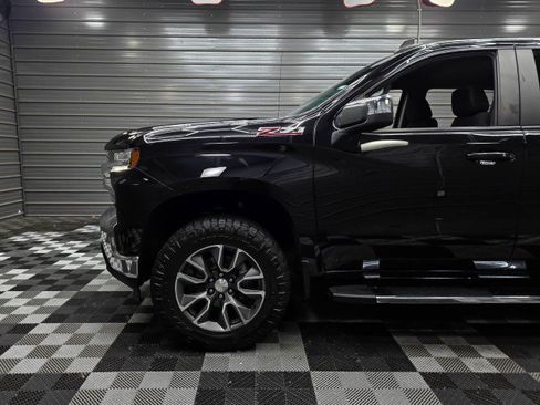 Used 2021 Chevrolet Silverado 1500 LT w/ Z71 Off-Road Package AWD/4WD image 38