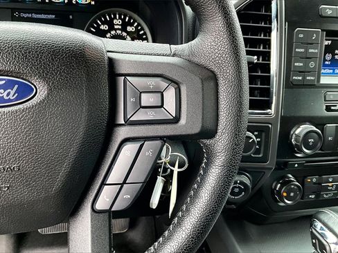 Used 2016 Ford F150 XLT w/ Equipment Group 301A Mid image 27