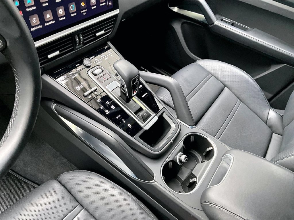 Used 2023 Porsche Cayenne Turbo AWD/4WD image 20