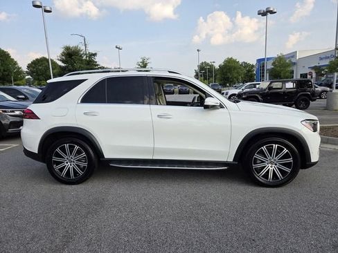 Used 2024 Mercedes-Benz GLE 450 4MATIC image 9