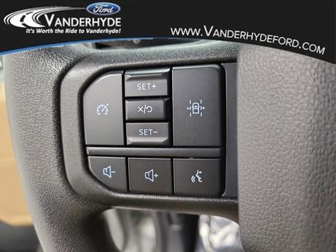 Used 2023 Ford F150 XLT image 23