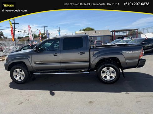 Used 2015 Toyota Tacoma PreRunner image 8