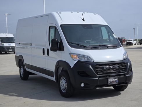 New 2026 RAM ProMaster 2500 w/ Convenience Group image 2