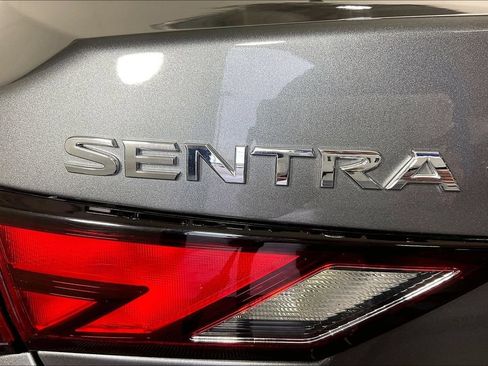 Used 2025 Nissan Sentra SV FWD image 40