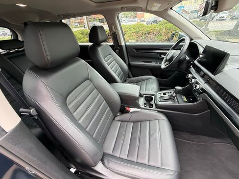 Used 2024 Honda CR-V EX-L image 41