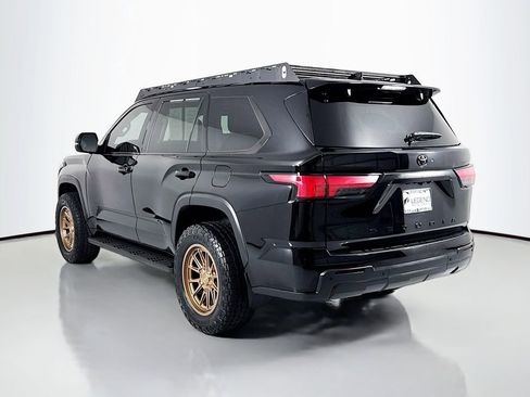 Used 2023 Toyota Sequoia SR5 w/ SR5 Premium Package image 9