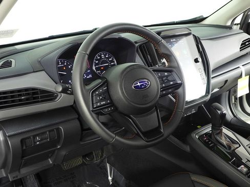 Certified 2025 Subaru Crosstrek 2.5i Limited w/ Crosstrek Mirror Package image 31