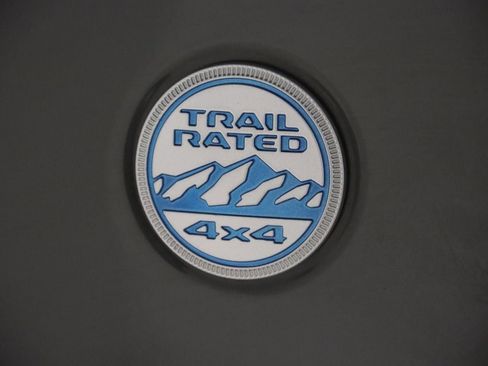 Used 2022 Jeep Wrangler Unlimited Sahara w/ Cold Weather Group image 16