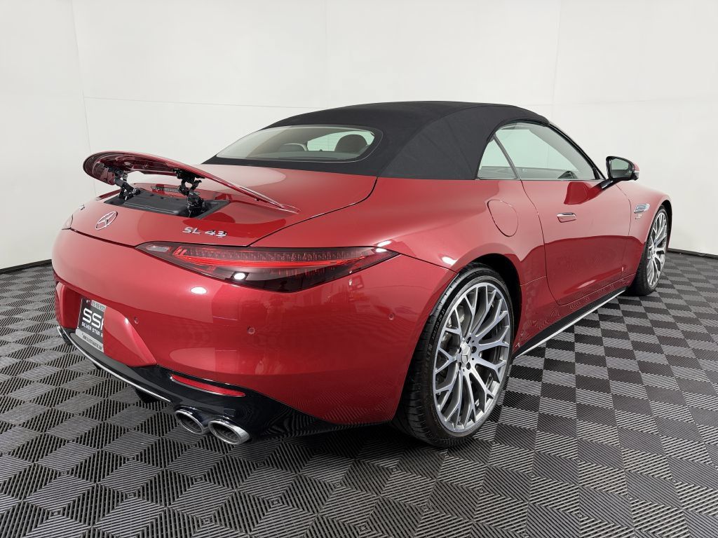 Used 2024 Mercedes-Benz SL 43 AMG image 6