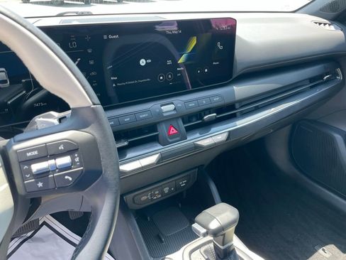 Certified 2025 Kia K4 GT-Line Turbo w/ GT-Line Premium Package FWD image 15