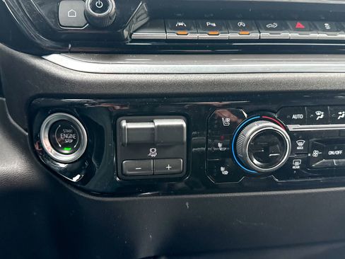 Certified 2023 Chevrolet Silverado 1500 High Country w/ High Country Premium Package AWD/4WD image 30