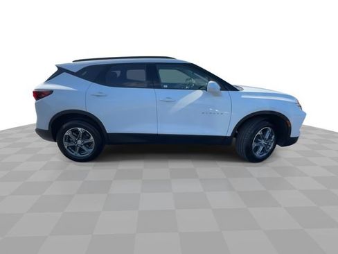 Certified 2024 Chevrolet Blazer LT w/ Convenience Package FWD image 9