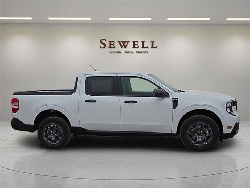 New 2025 Ford Maverick XLT w/ XLT Luxury Package image 5