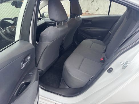 Used 2022 Toyota Corolla LE image 10