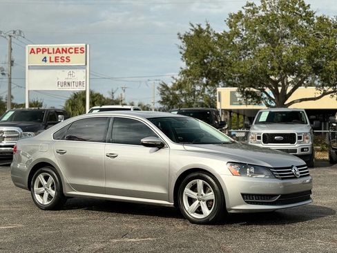 Used 2012 Volkswagen Passat 2.5 SE image 11