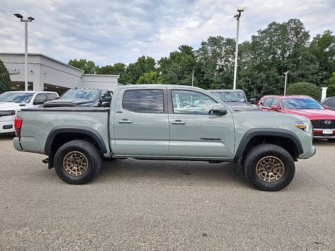Used 2023 Toyota Tacoma 4x4 Double Cab w/ Trail Edition image 8