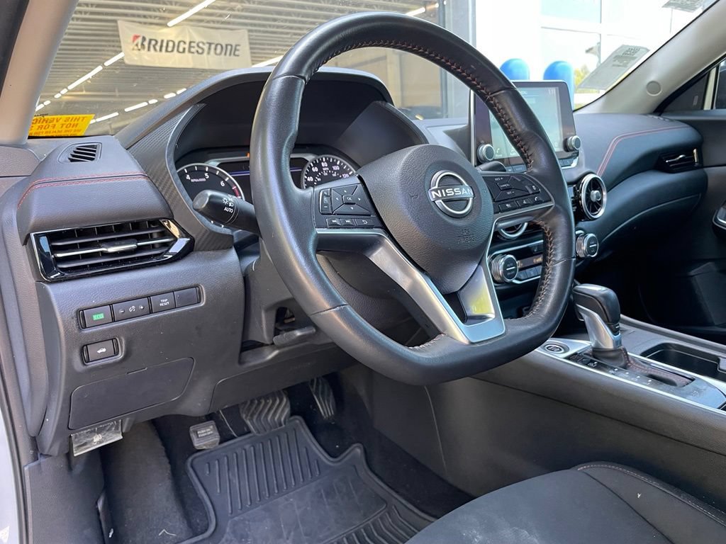 Used 2024 Nissan Sentra SR FWD image 9