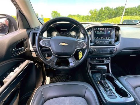 Used 2018 Chevrolet Colorado Z71 AWD/4WD image 9