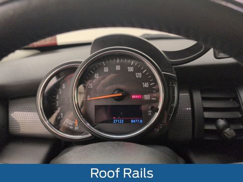 Used 2018 MINI Cooper 2-Door Hardtop image 21