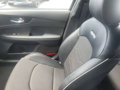 Certified 2023 Kia Forte GT-Line FWD image 33